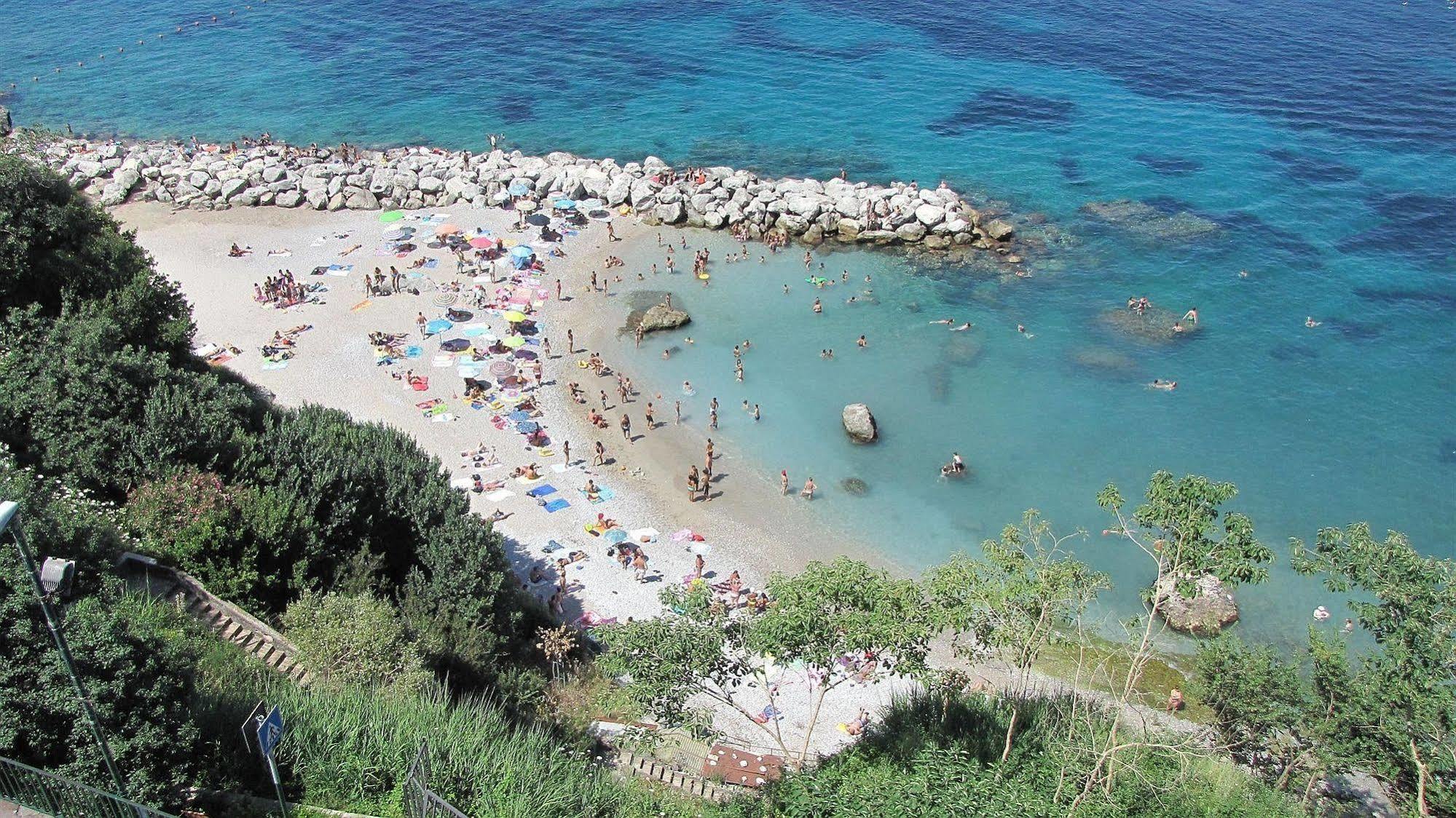 Capri Inn Εξωτερικό φωτογραφία