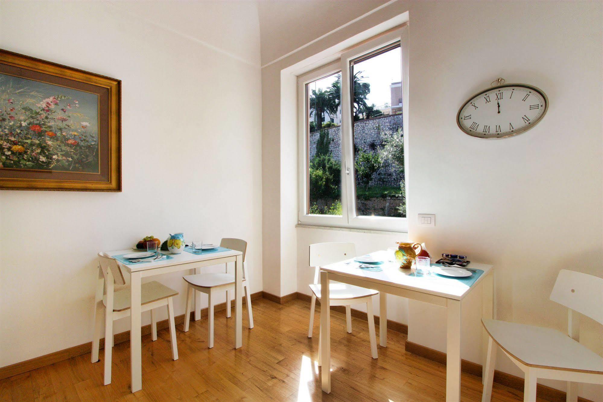 Capri Inn Εξωτερικό φωτογραφία